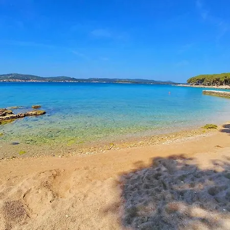 Kemping Mobile Saky, Biograd na Moru