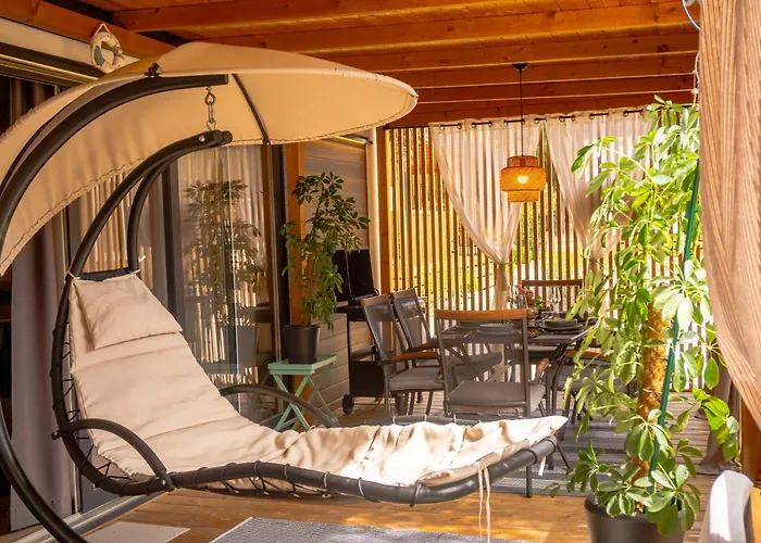 Mobile Saky, Кемпинг